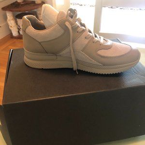 The Trainer Everlane Sneaker Grey - NWB